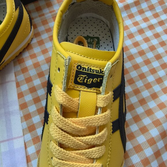 Onitsuka Tiger Classic Yellow and Black Colorway Sneakers - Picture 4 of 9